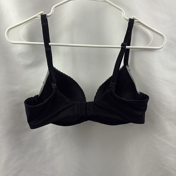 Victoria’s Secret Bra 34D Lined Demi Body By Victoria Black White Lace - Picture 6 of 9